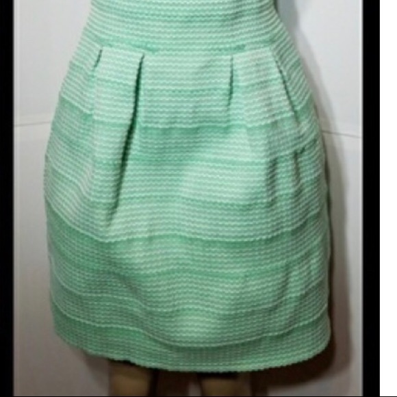 Green New York and Company size S dress - Picture 3 of 7